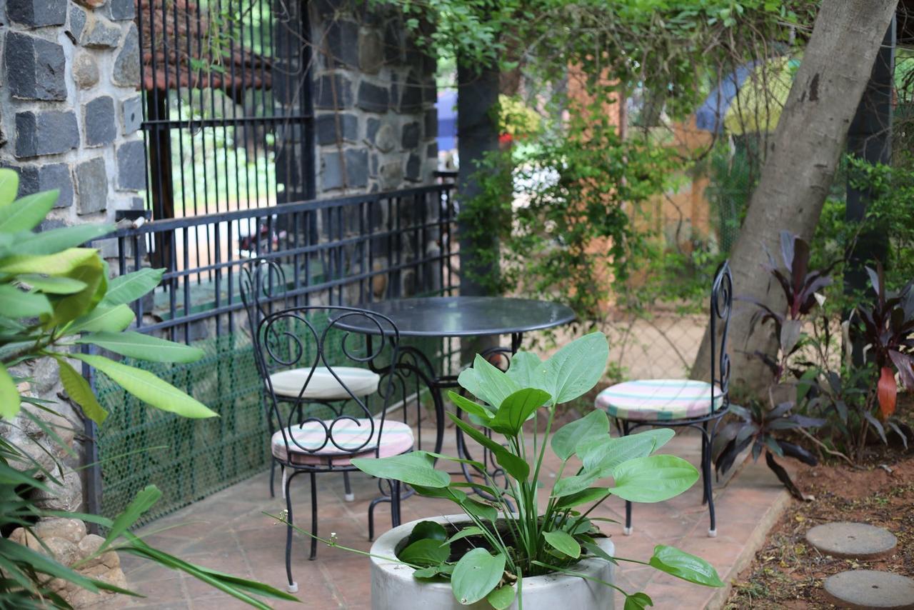 Green'S Guest House Auroville Eksteriør billede